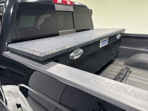 Used 2017 Chevrolet Silverado 3500 LT w/ LT Convenience Package AWD/4WD image 26