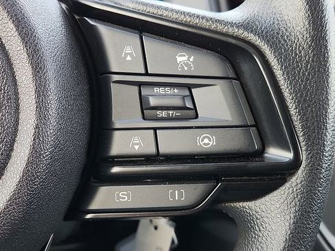 Used 2024 Subaru Crosstrek 2.0i image 17