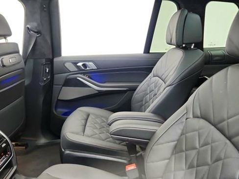 Used 2026 BMW X7 xDrive40i w/ M Sport Package image 33