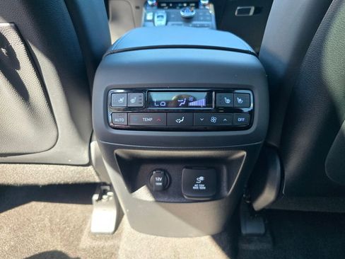 Used 2025 Hyundai Palisade Calligraphy image 26