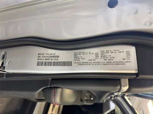 Used 2022 Jeep Grand Cherokee Trailhawk image 31