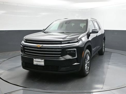 Used 2024 Chevrolet Traverse LT image 29