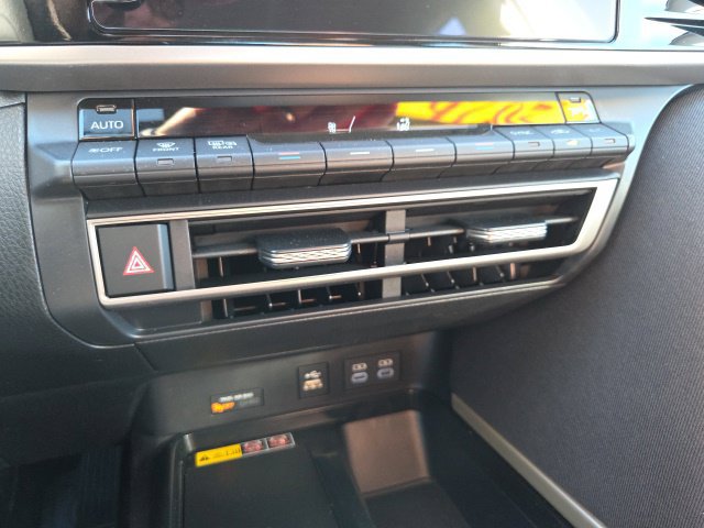 Used 2026 Toyota Camry LE FWD image 16