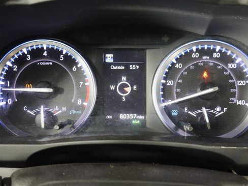 Used 2019 Toyota Highlander XLE AWD/4WD image 13