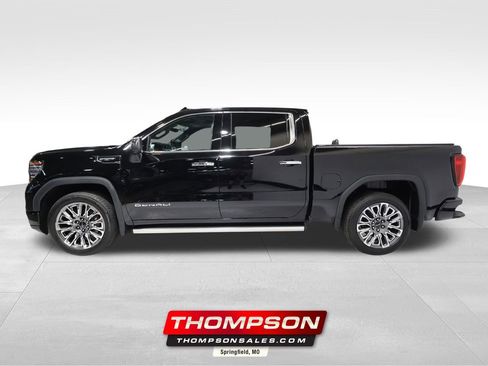 Used 2025 GMC Sierra 1500 Denali Ultimate image 1