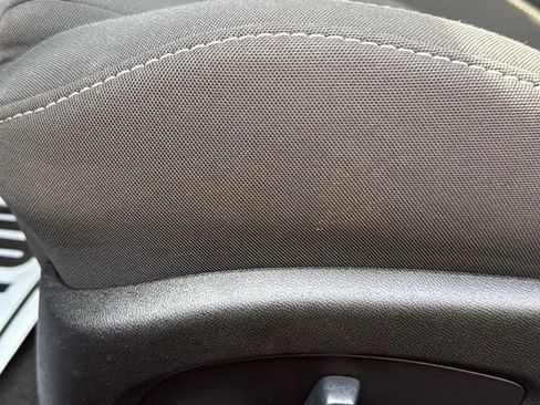 Used 2018 Chevrolet Camaro LT RWD image 14