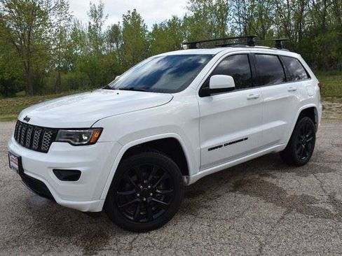 Used 2022 Jeep Grand Cherokee Laredo X AWD/4WD image 13