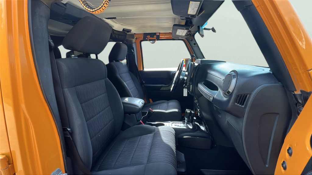 Used 2012 Jeep Wrangler Unlimited Sport AWD/4WD image 19