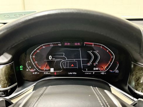 Used 2021 BMW 750i xDrive w/ Executive Package image 18