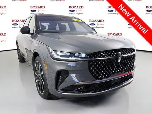 Used 2025 Lincoln Nautilus Black Label AWD/4WD image 1