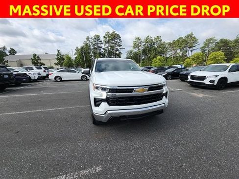 Used 2024 Chevrolet Silverado 1500 LT w/ Protection Package AWD/4WD image 3