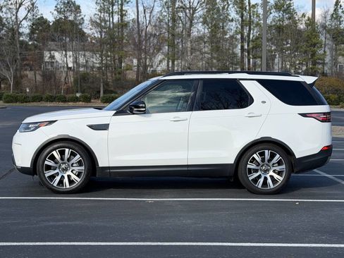 Used 2019 Land Rover Discovery HSE Luxury image 4