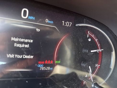 Used 2023 Toyota RAV4 XLE Premium image 18