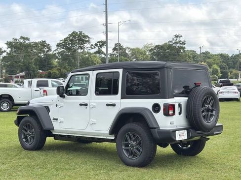 New 2026 Jeep Wrangler Unlimited Sport AWD/4WD image 11