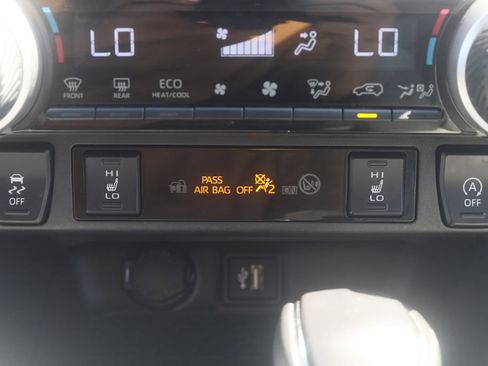 Used 2024 Toyota RAV4 XLE Premium w/ Weather Package AWD/4WD image 10