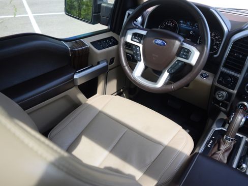 Used 2018 Ford F150 Lariat w/ Equipment Group 502A Luxury AWD/4WD image 2