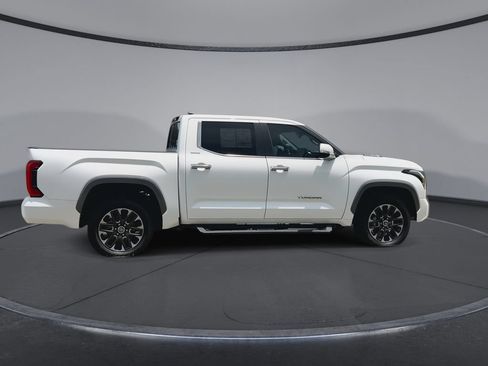 Used 2024 Toyota Tundra Limited w/ Power Package AWD/4WD image 9
