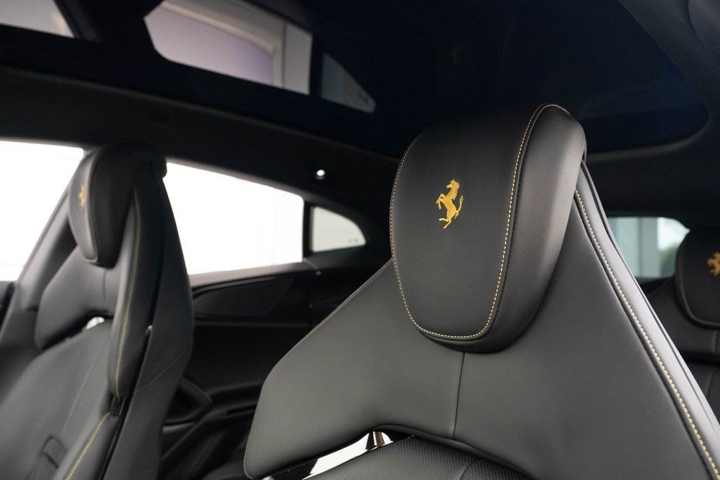 Used 2024 Ferrari Purosangue AWD/4WD image 54