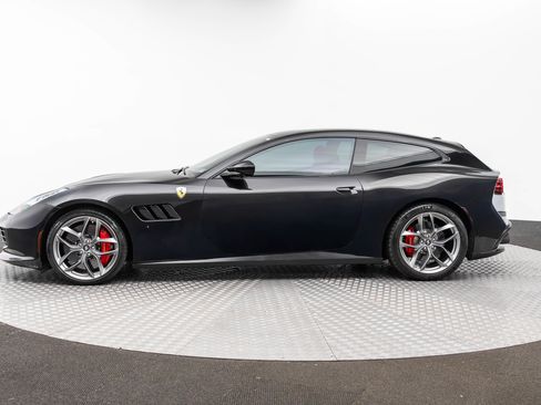 Used 2020 Ferrari GTC4Lusso T RWD image 2