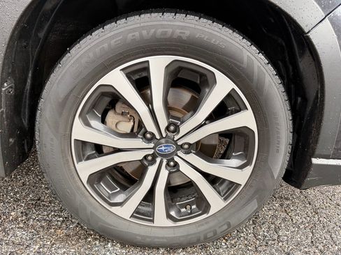 Used 2019 Subaru Forester Limited image 9