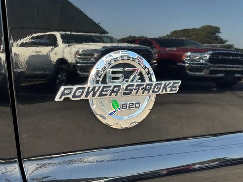 Used 2016 Ford F350 Lariat w/ Lariat Ultimate Package AWD/4WD image 13