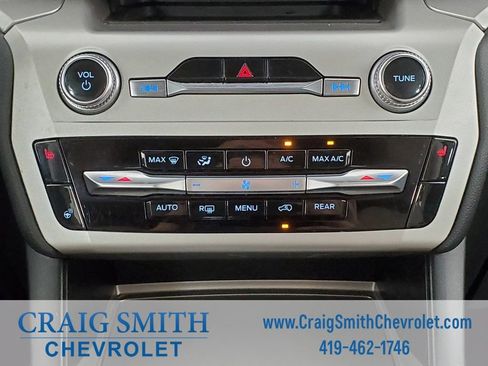 Used 2022 Ford Explorer XLT w/ Equipment Group 202A image 25