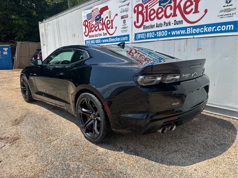 Used 2023 Chevrolet Camaro SS RWD image 8