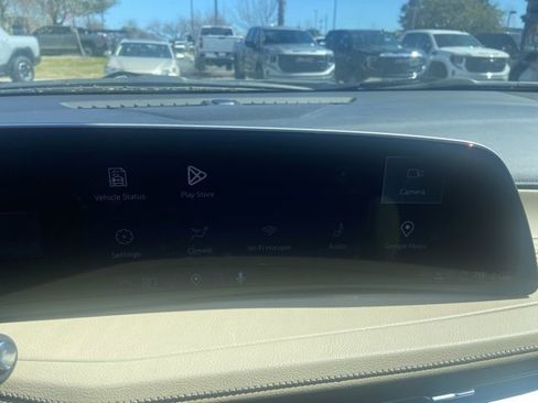 Certified 2025 Cadillac XT4 Premium Luxury image 19