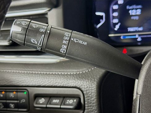 Used 2022 GMC Yukon Denali image 12