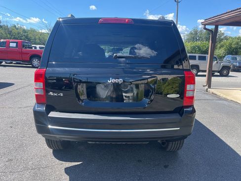 Used 2015 Jeep Patriot Latitude image 7