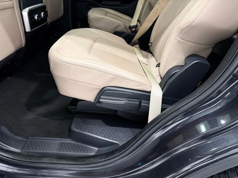 Used 2024 Ford Expedition Limited image 20