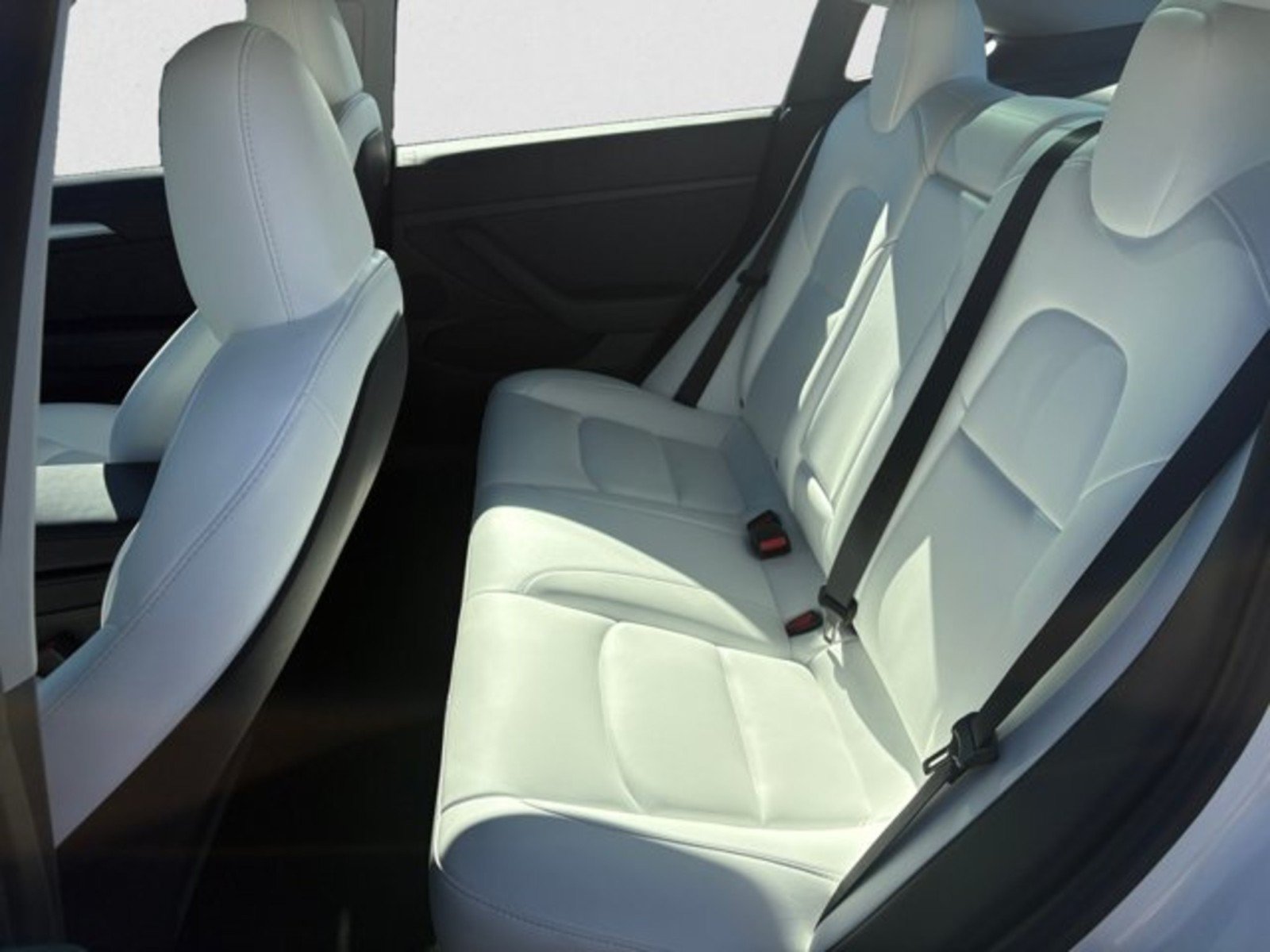 Used 2023 Tesla Model 3 Standard Range RWD image 18