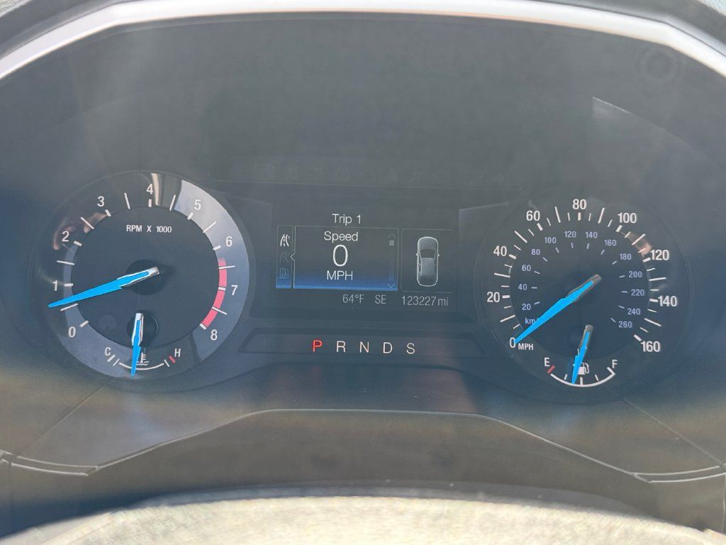 Used 2018 Ford Edge SEL FWD image 14