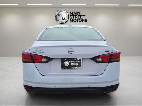 Used 2024 Nissan Altima 2.5 SR image 4