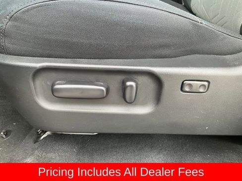 Used 2023 Toyota Tacoma TRD Off-Road w/ Technology Package RWD image 6