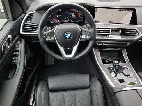 Used 2023 BMW X5 xDrive40i w/ Premium Package image 11