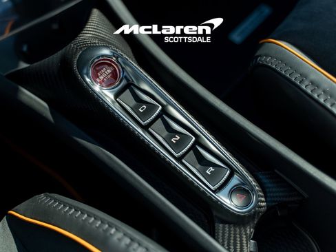 Used 2023 McLaren Artura image 27