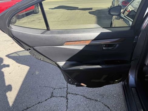 Used 2015 Lexus ES 350 w/ Luxury Package image 15