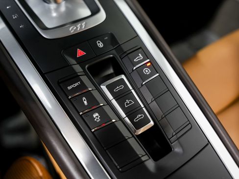 Used 2017 Porsche 911 Carrera S image 15