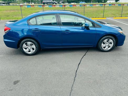Used 2013 Honda Civic LX image 6