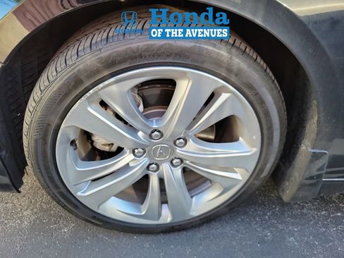 Used 2023 Acura TLX w/ Technology Package FWD image 4
