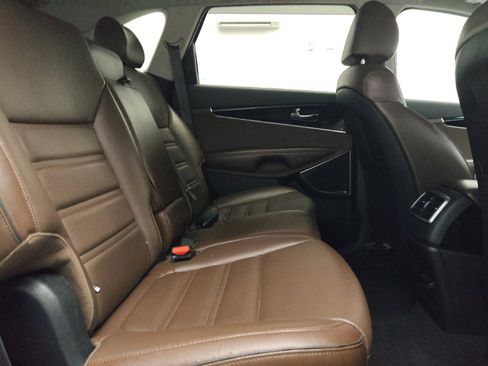 Used 2020 Kia Sorento SX AWD/4WD image 19
