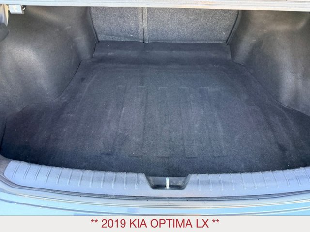Used 2019 Kia Optima LX FWD image 10