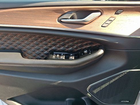 Used 2022 Jeep Grand Cherokee Summit image 12