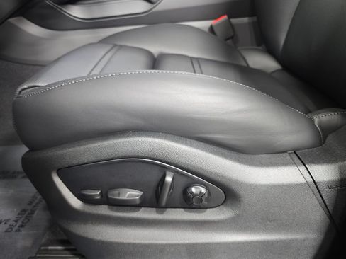 New 2026 Porsche Cayenne AWD/4WD image 23