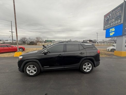 Used 2018 GMC Terrain SLE w/ Driver Convenience Package image 6