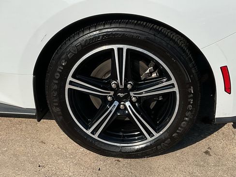 Used 2024 Ford Mustang Premium image 8