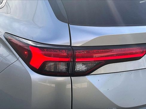 Used 2022 Mitsubishi Outlander SEL Black Edition image 30