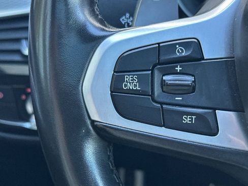 Used 2019 BMW 530e w/ M Sport Package image 27