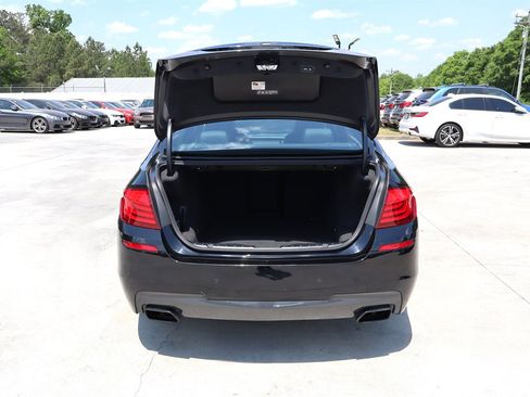 Used 2013 BMW 550i Sedan image 38